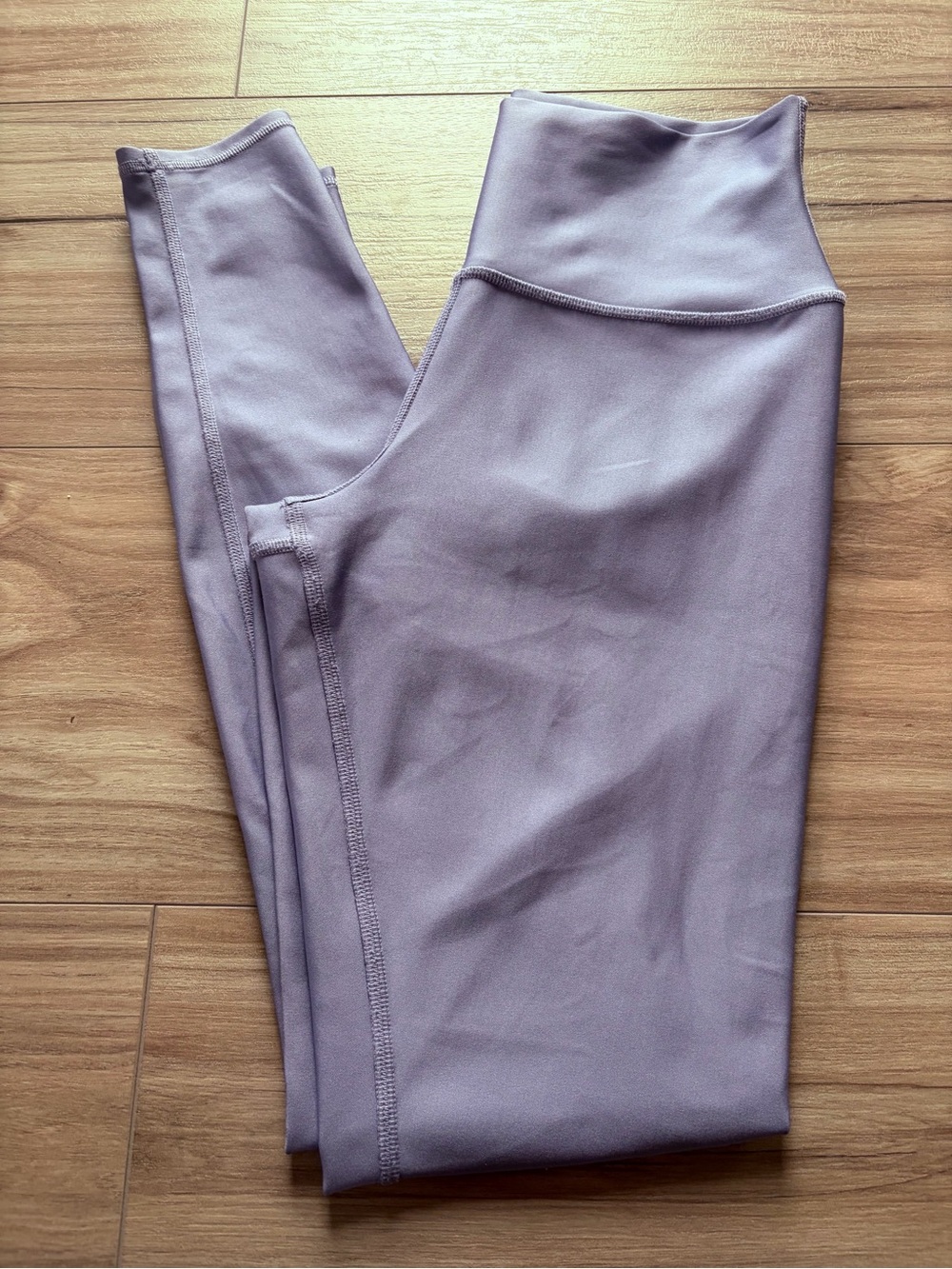 SOLD Alo Yoga Lavender High Waist Leggings Size Medium